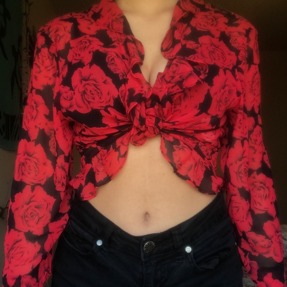 🥀RED ROSE BLOUSE🥀 - Picture 2 of 5